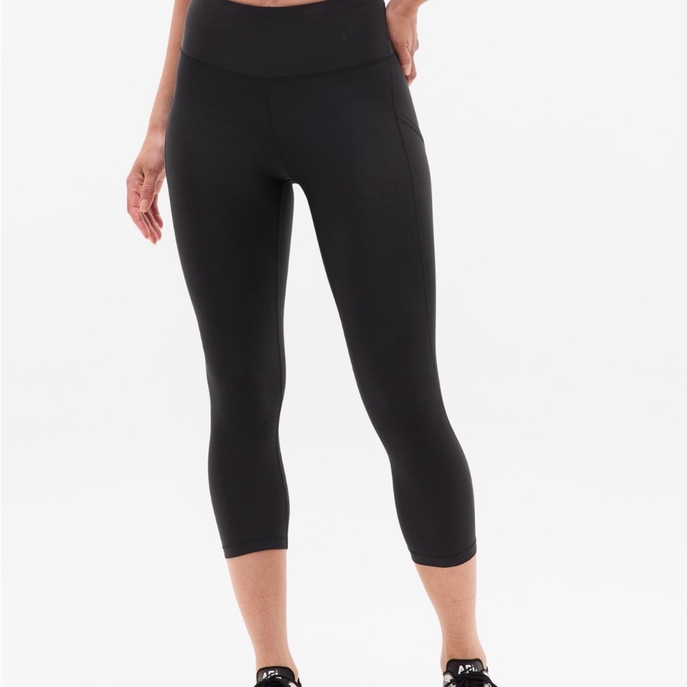 Athleta Ultimate Stash Capri
